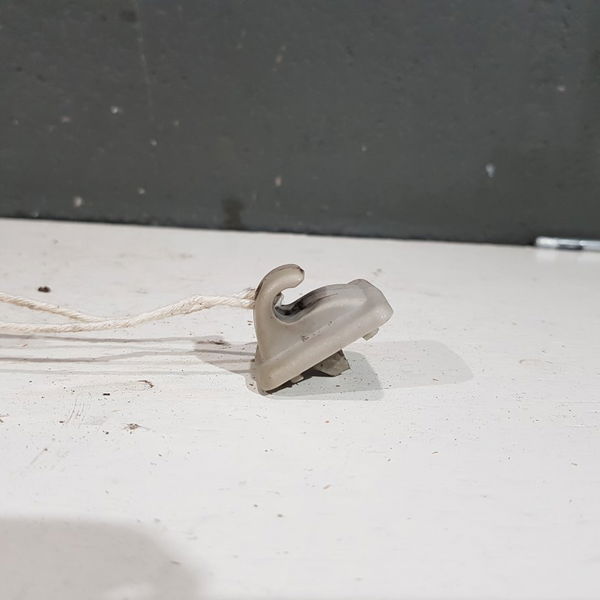 Gancho Suporte Quebra Sol Peugeot 206 2005