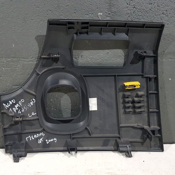 Acabamento Tampa Fusiveis Painel Renault Megane Grand Tour