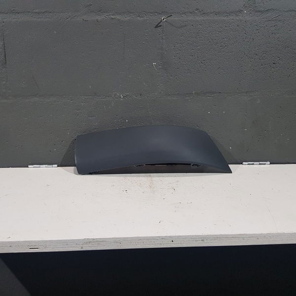 Moldura Direita Para Choque Dianteiro Renault Clio 03 05