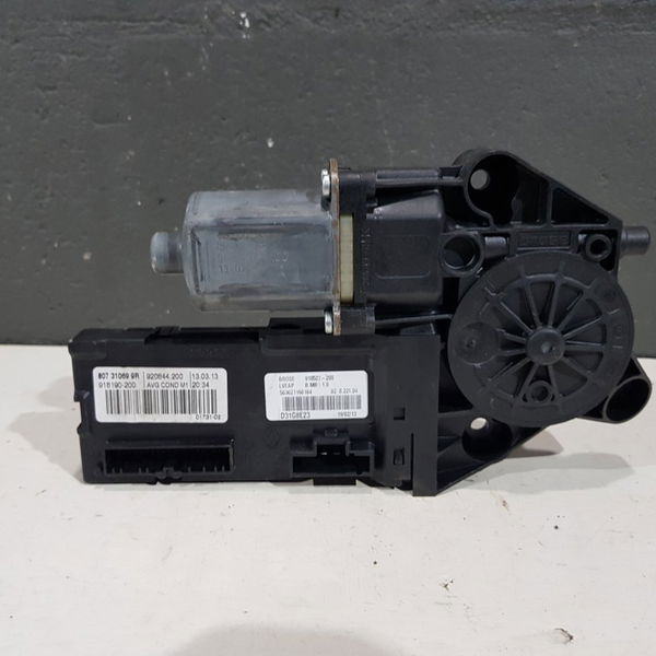 Motor Maquina Vidro Porta Dianteira Esquerda Renault Luence