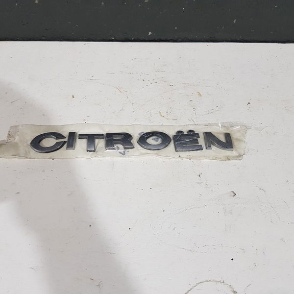 Emblema Citroen Porta Malas Xsara Picasso 2011