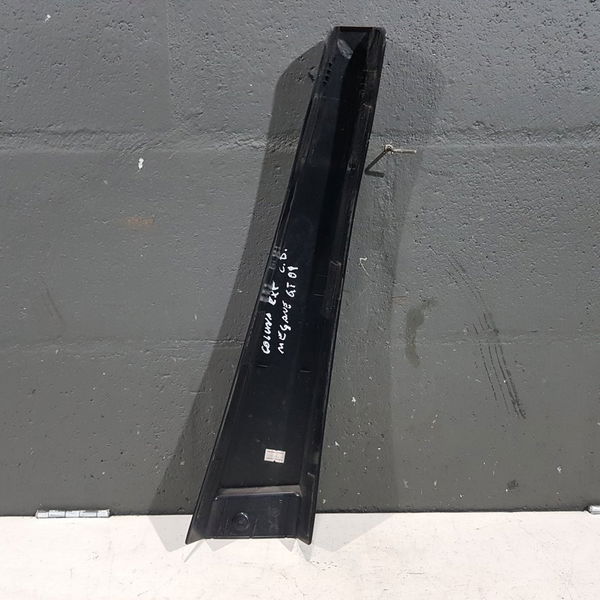 Acabamento Externo Coluna Central Direita Renault Megane Gt