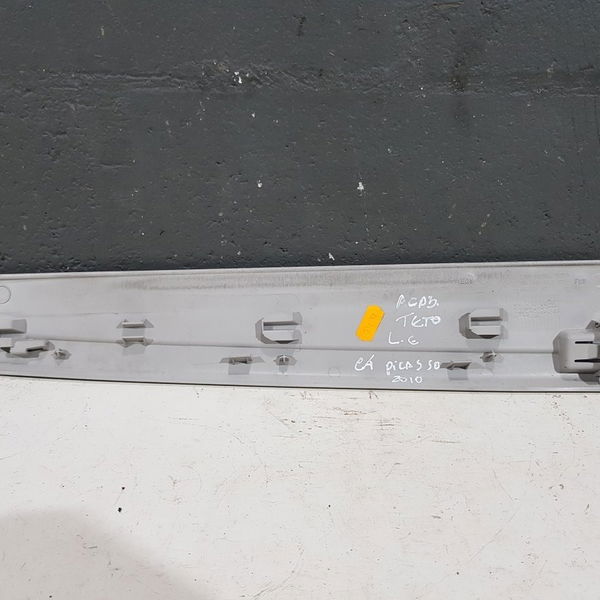 Acabamento Forro Teto Lado Esquerdo Citroen C4 Picasso 2010