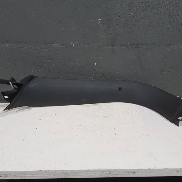 Acabamento Direito Tampa Porta Malas Citroen C4 Picasso 2010