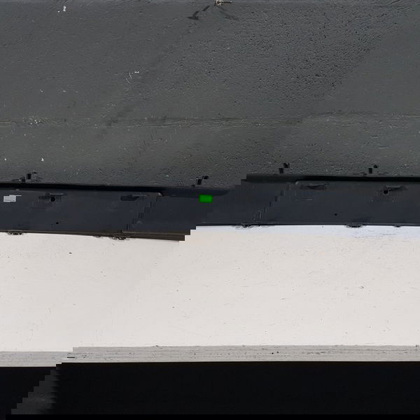Moldura Central Para Choque Dianteiro Renault Clio 2003 2005