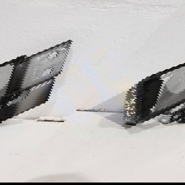 Dobradiça Esquerda Porta Malas Citroen C4 Picasso 2010