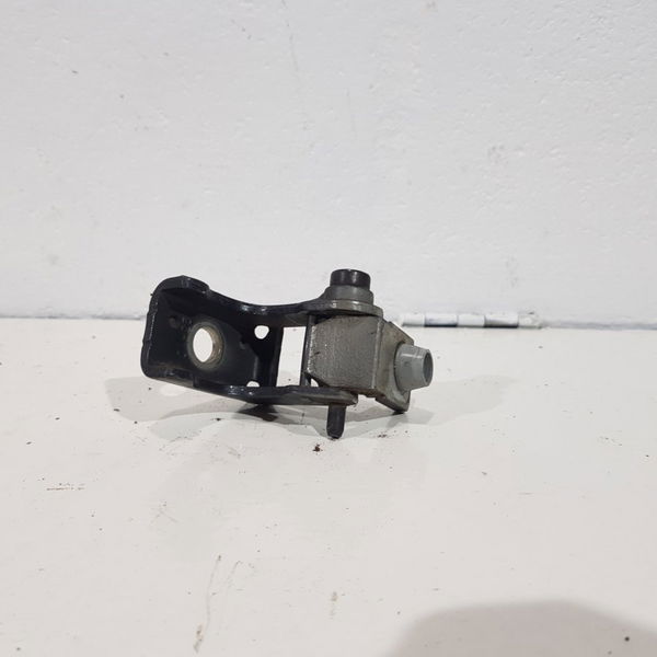 Dobradiça Inferior Porta Traseira Esquerda Peugeot 207 Passi