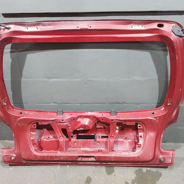 Tampa Porta Malas Peugeot 206 2001