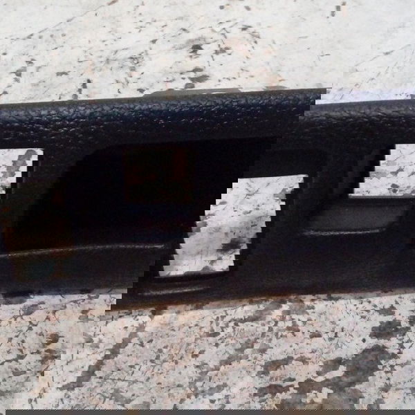 Moldura Botao Porta Treco Peugeot 206 *unidade