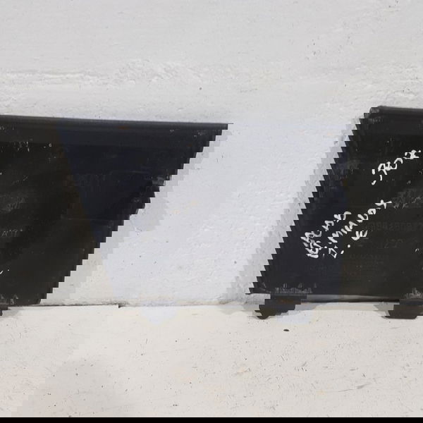 Acabamento Esquerdo Porta Malas Peugeot 307