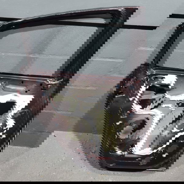 Porta Traseira Esquerda Peugeot 208 2014 Com Detalhes