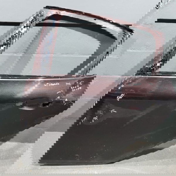Porta Traseira Esquerda Peugeot 208 2014 Com Detalhes