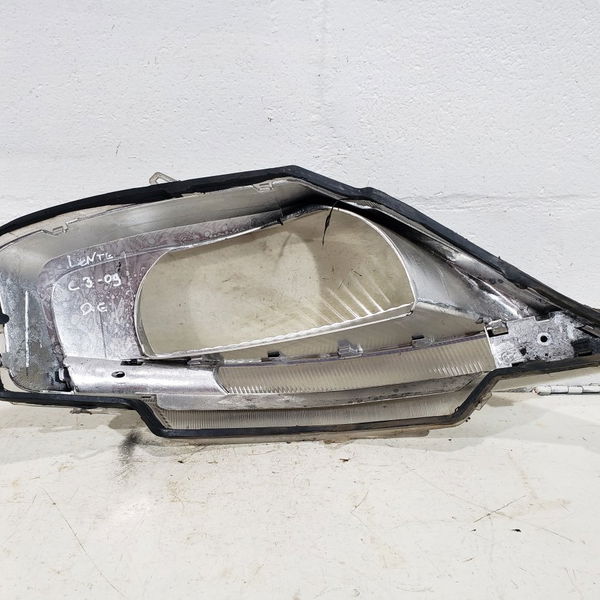 Lente Farol Dianteiro Esquerdo Citroen C3 2009