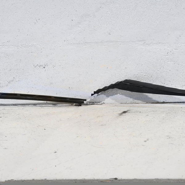 Braço Limpador Esquerdo Para Brisa Dianteiro Citroen C4