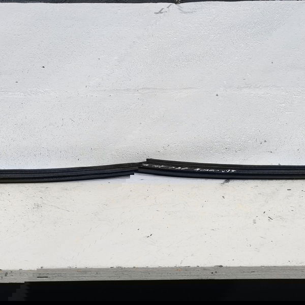 Borracha Canaleta Interna Porta Dianteira Esquerda Xsara