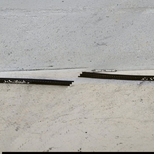 Borracha Pincadeira Traseira Esquerda Citroen C3 2009