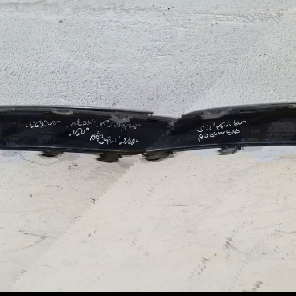 Acabamento Direito Para Choque Dianteiro Peugeot 407 Sw 2006