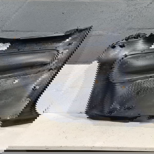 Acabamento Traseiro Direito Peugeot 206 2 Portas