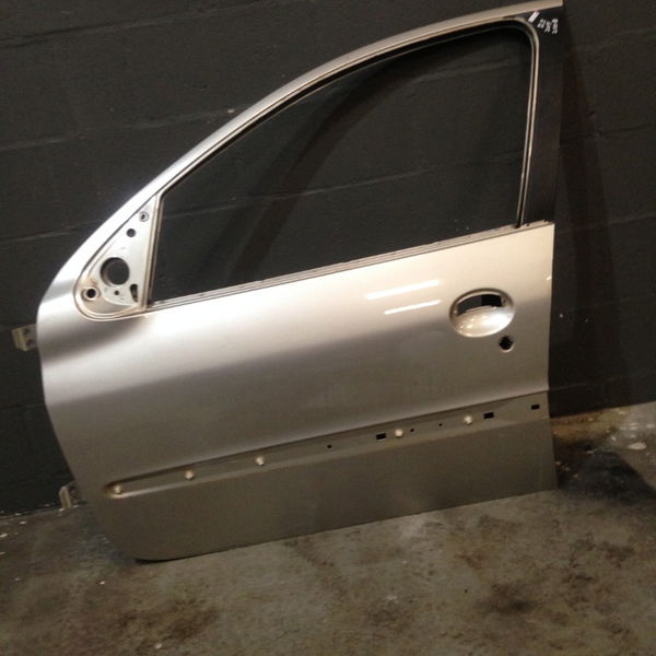 Porta Dianteira Esquerda Peugeot 207 2008