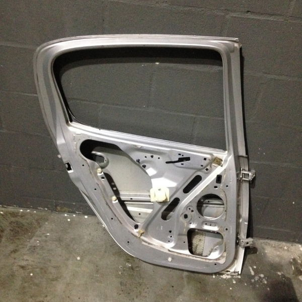 Porta Traseira Esquerda Peugeot 206 2002