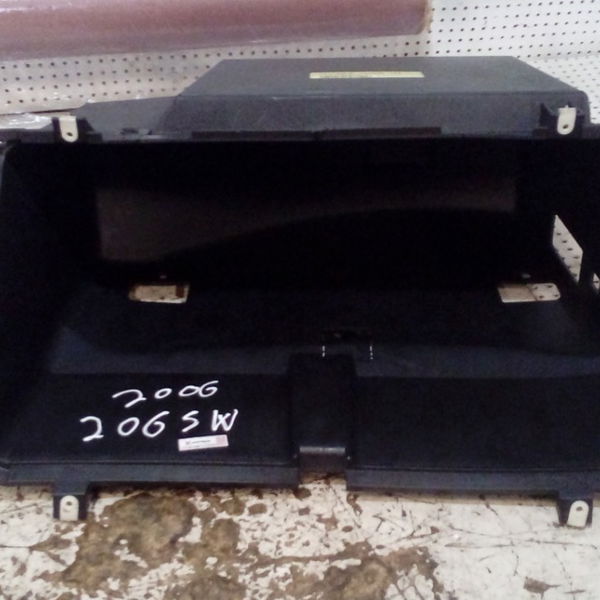 Caixa Do Porta Luvas Peugeot 206 Sw 2006
