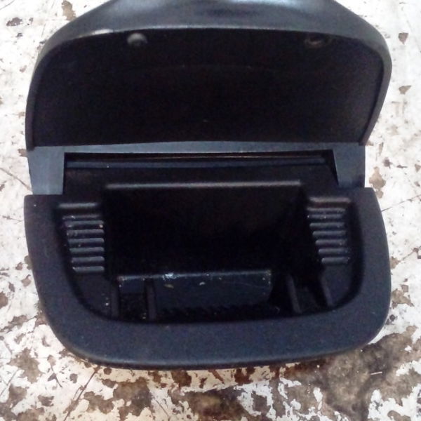 Cinzeiro Peugeot 206 *valor Unitario