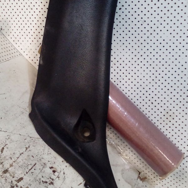 Moldura Coluna Lateral Esquerda Traseiro Peugeot 206 Sw