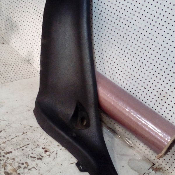 Moldura Coluna Lateral Esquerda Traseiro Peugeot 206 Sw