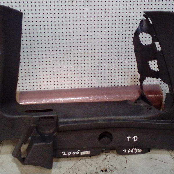 Lateral Interna Direita Porta Malas Peugeot 206/207 Sw 2006