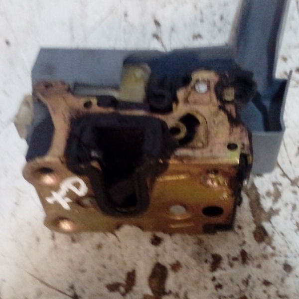 Fechadura Traseira Direita Renault Scenic 2001