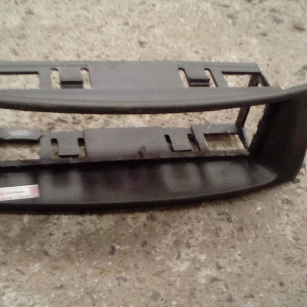 Moldura Central Painel Radio Renault Scenic 1.6 Avariada