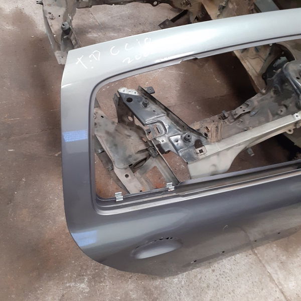 Porta Traseira Direita Renault Clio 1.0 8v 2000