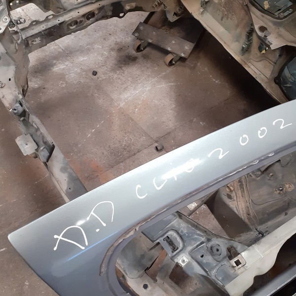 Porta Dianteira Direita Renault Clio 1.0 8v 2000