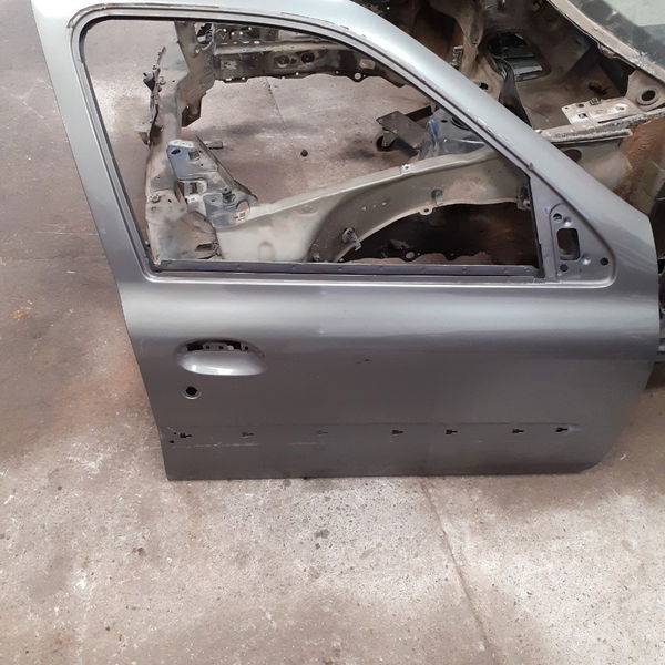 Porta Dianteira Direita Renault Clio 1.0 8v 2000