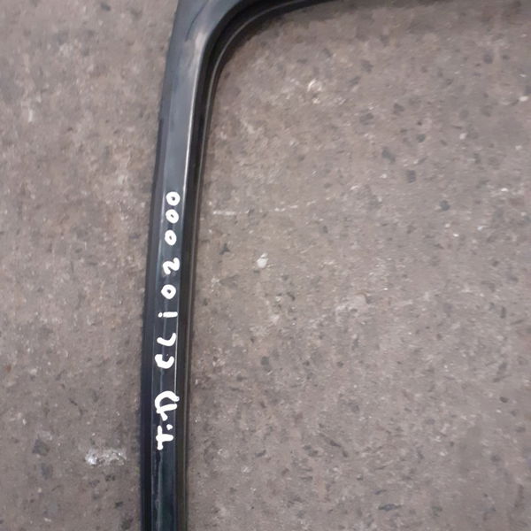 Canaleta Porta Traseira Direita Clio 1.0 8v 2000