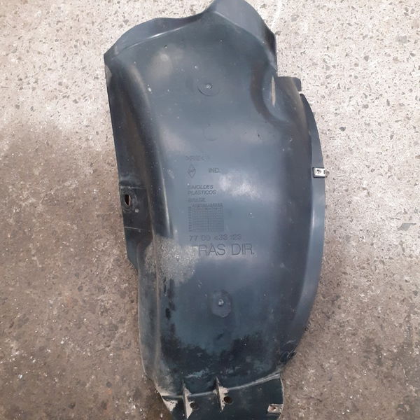 Para Barro Traseiro Direito Clio 2000 Unitario