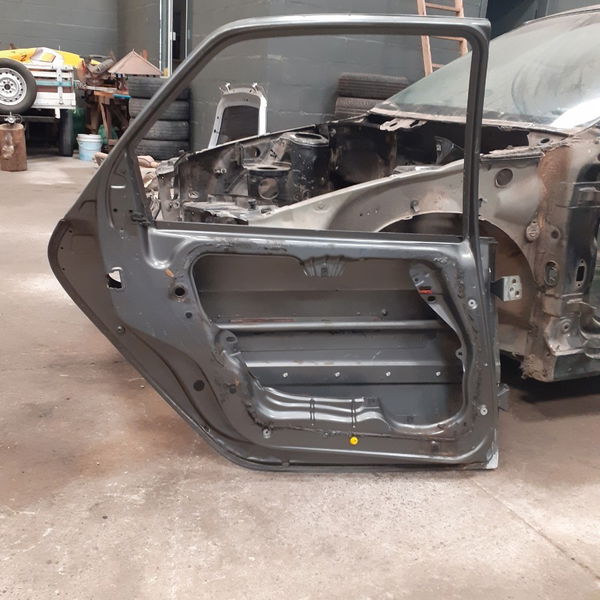 Porta Traseira Esquerda Renault Laguna