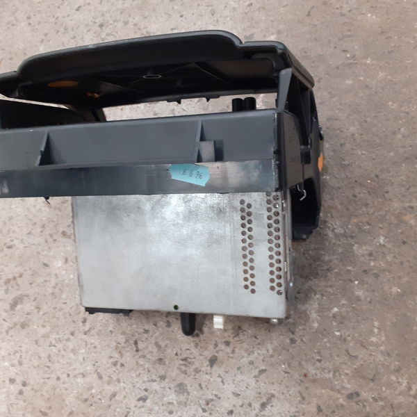 Moldura Tampa Frontal S/ Radio Renault Laguna