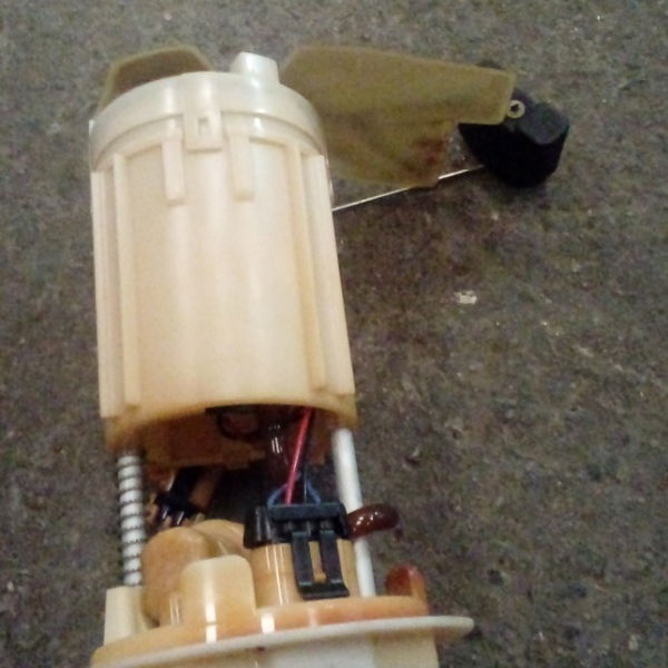 Bomba Combustivel Xsara Picasso 1.6 16v  Avariada Para Pecas