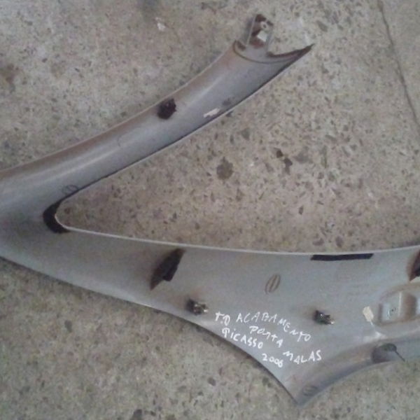 Acabamento Coluna Traseira Direita Porta Malas Xsara Picasso