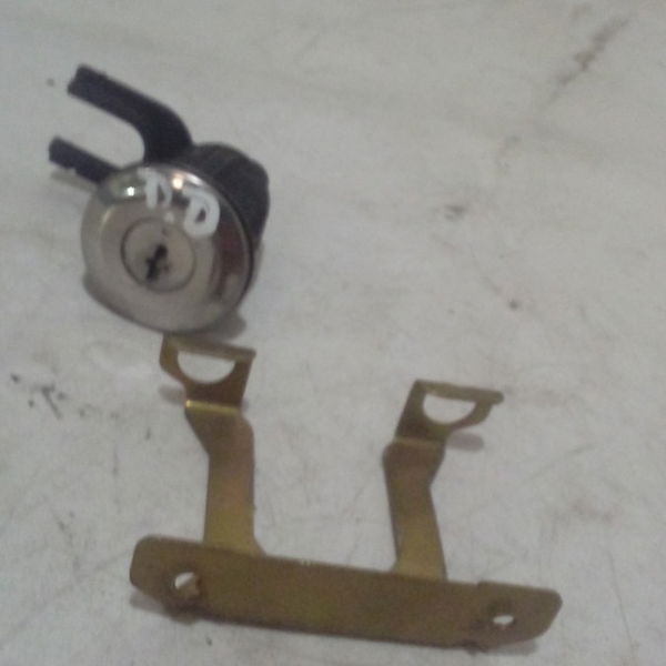 Cilindro Estojo Porta Dianteiro Direito Xsara Picasso