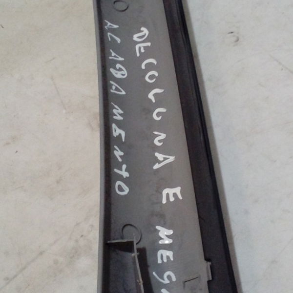 Acabamento Coluna Dianteira Esquerda Renault Megane Original
