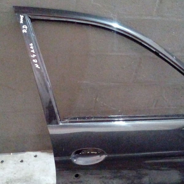 Porta Dianteira Direita Renault Megane 2005
