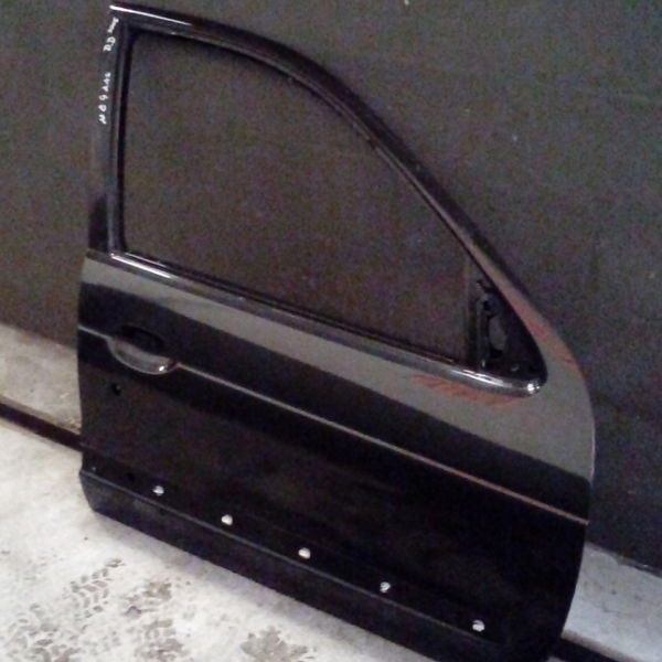 Porta Dianteira Direita Renault Megane 2005