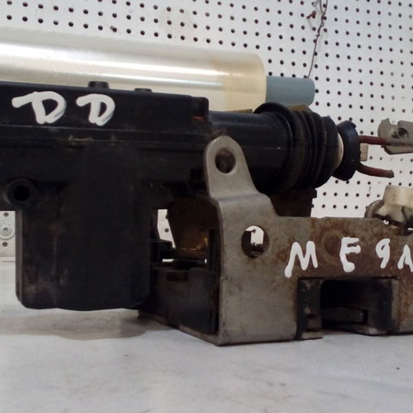 Fechadura Dianteira Direita Renault Megane 03/05
