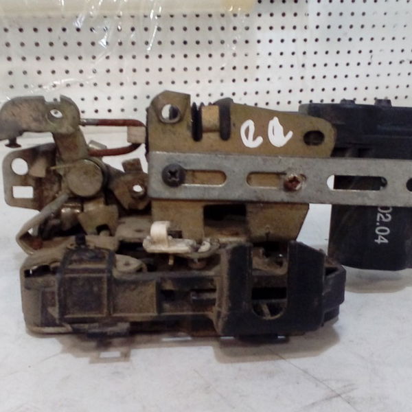 Fechadura Dianteira Direita Renault Megane 03/05