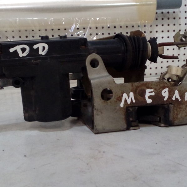 Fechadura Dianteira Direita Renault Megane 03/05