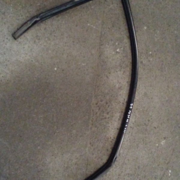 Canaleta Do Vidro Dianteira Direita Renault Megane 03/05