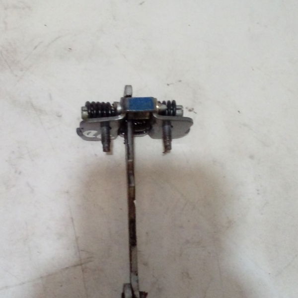 Limitador De Porta Dianteira Direita Renault Megane 01/06