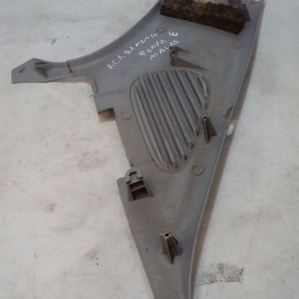 Acabamento Porta Malas Lado Esquerdo Renault Megane 03/05